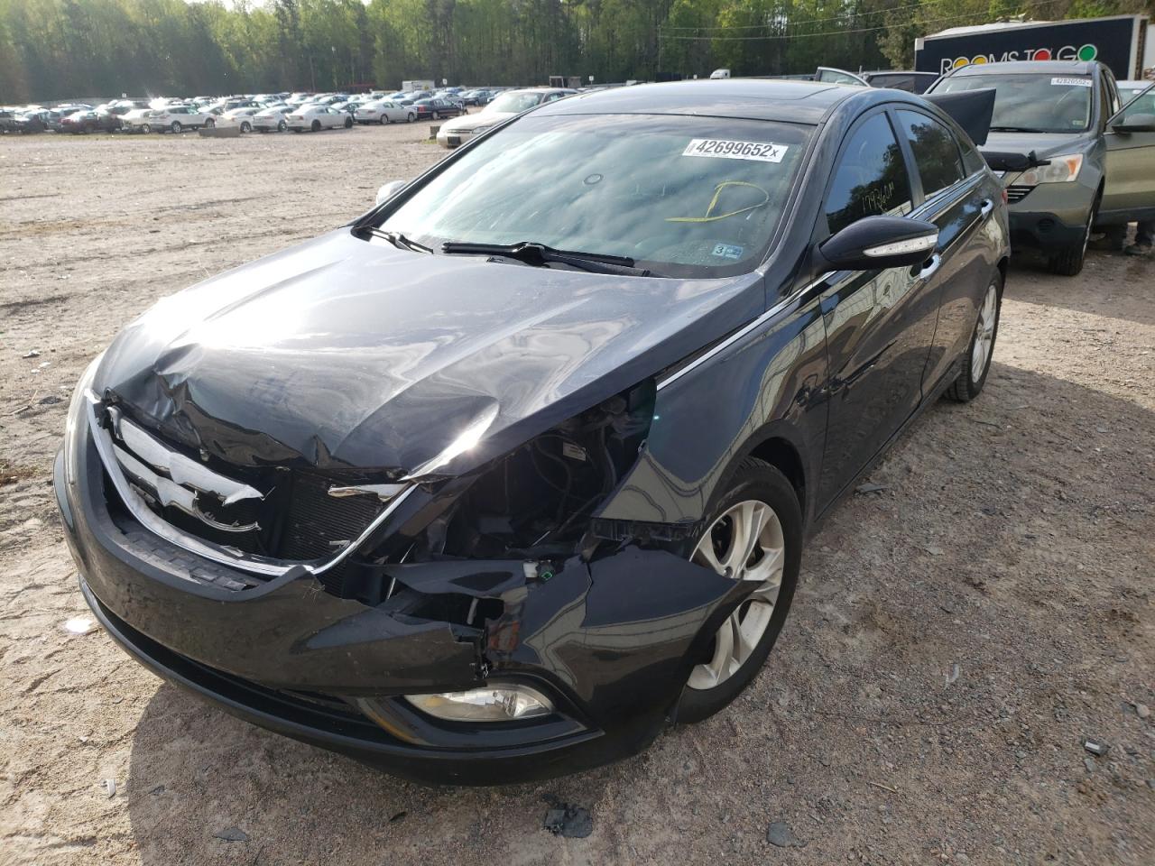 Photo 2 from auction – 2013 HYUNDAI SONATA SE with VIN 5NPEC4AC6DH604576
