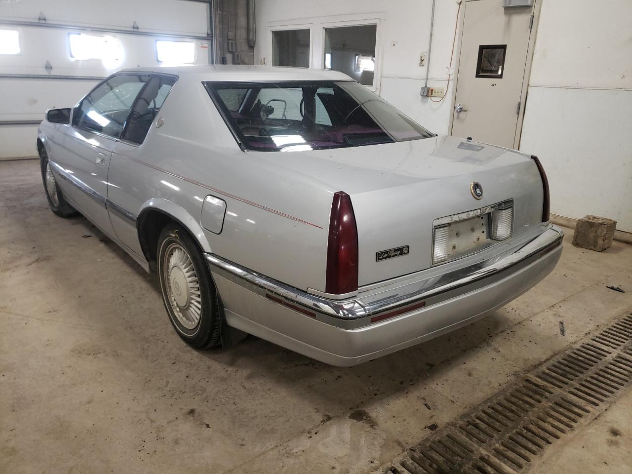Photo 3 from auction – 1992 CADILLAC ELDORADO with VIN 1G6EL13B3NU603172