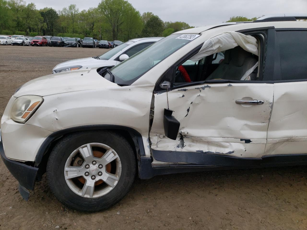 Photo 9 from auction – 2008 GMC ACADIA SLE with VIN 1GKER13758J235255