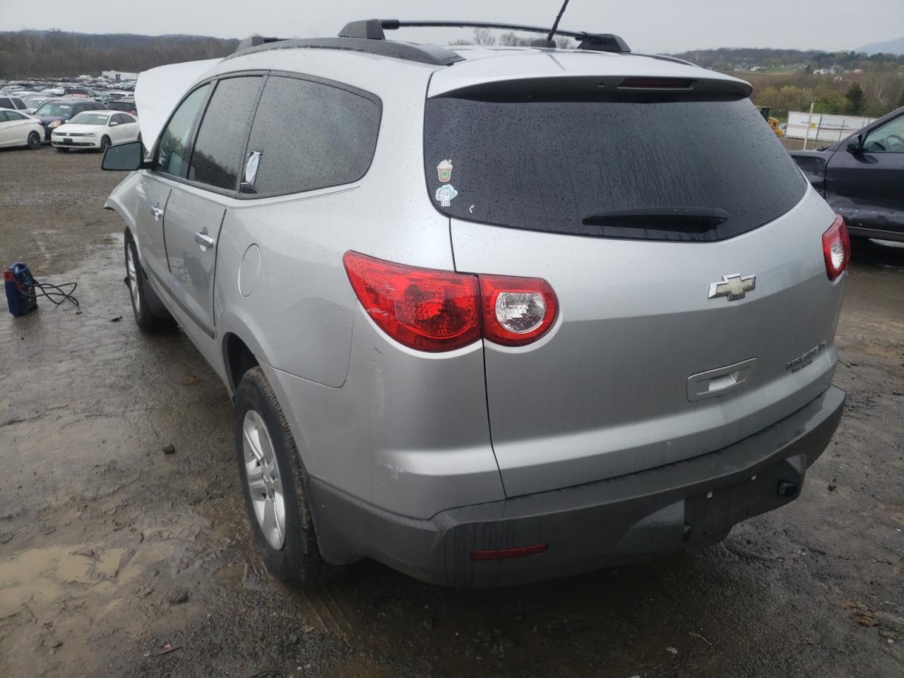 Photo 3 from auction – 2012 CHEVROLET TRAVERSE L with VIN 1GNKRFED2CJ372300
