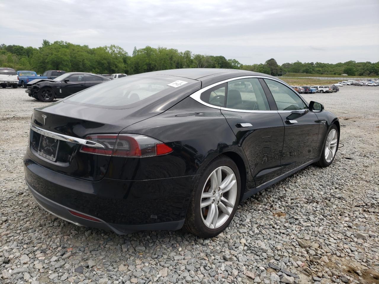 Photo 4 from auction – 2013 TESLA MODEL S with VIN 5YJSA1DN3DFP05206