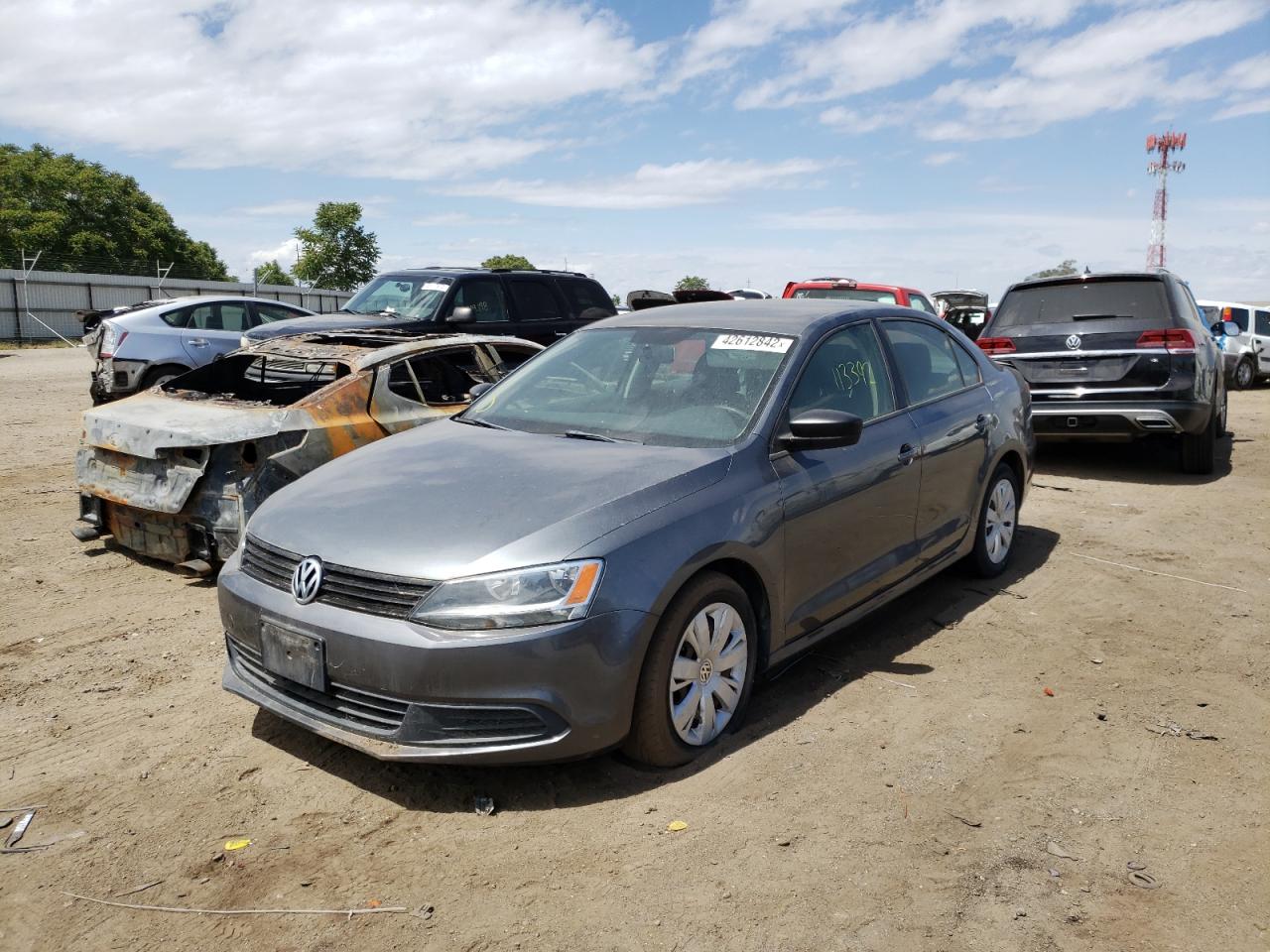 Photo 2 from auction – 2011 VOLKSWAGEN JETTA BASE with VIN 3VW2K7AJ6BM010192