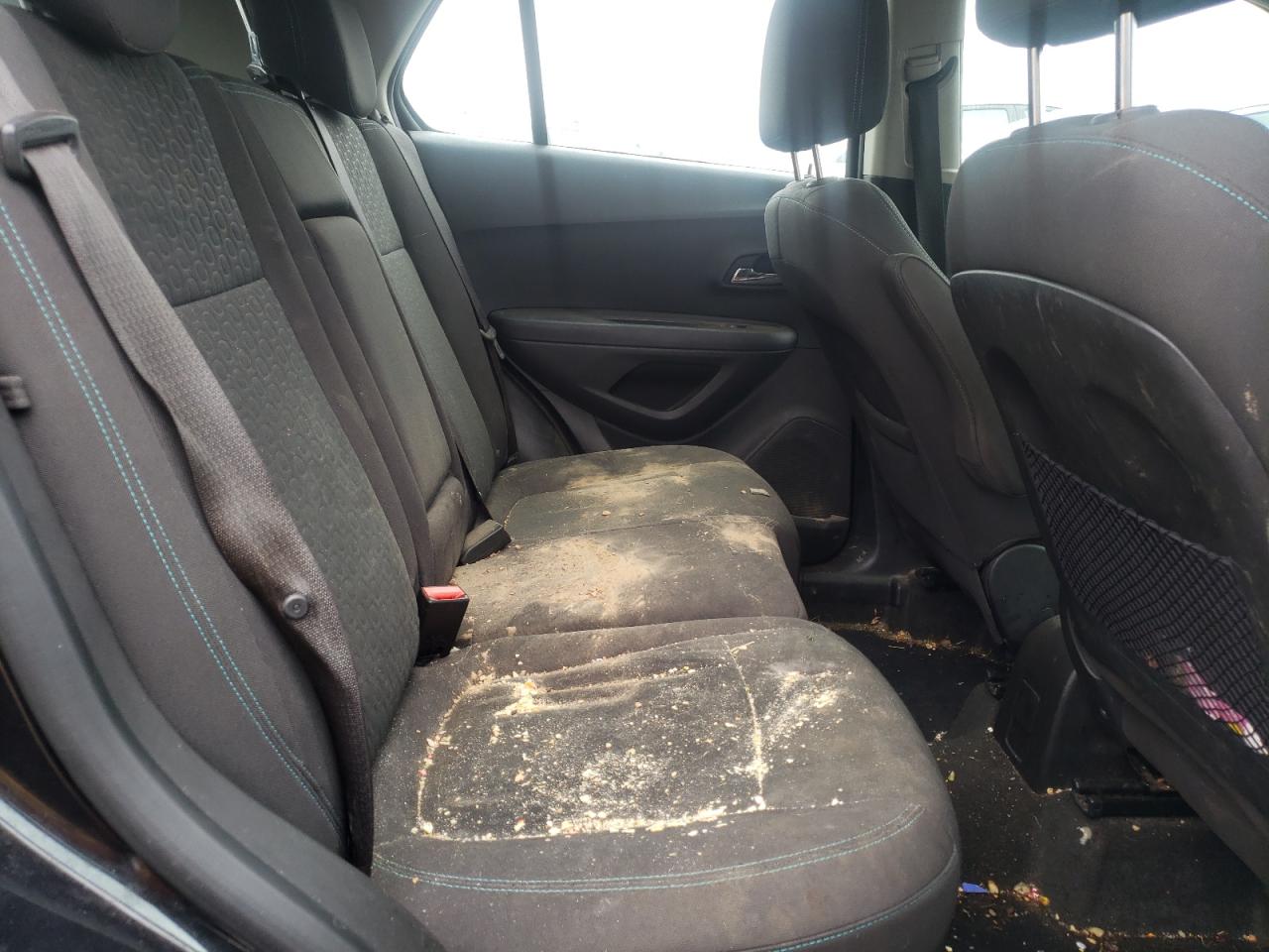 Photo 6 from auction – 2015 CHEVROLET TRAX LS with VIN KL7CJKSB9FB070658