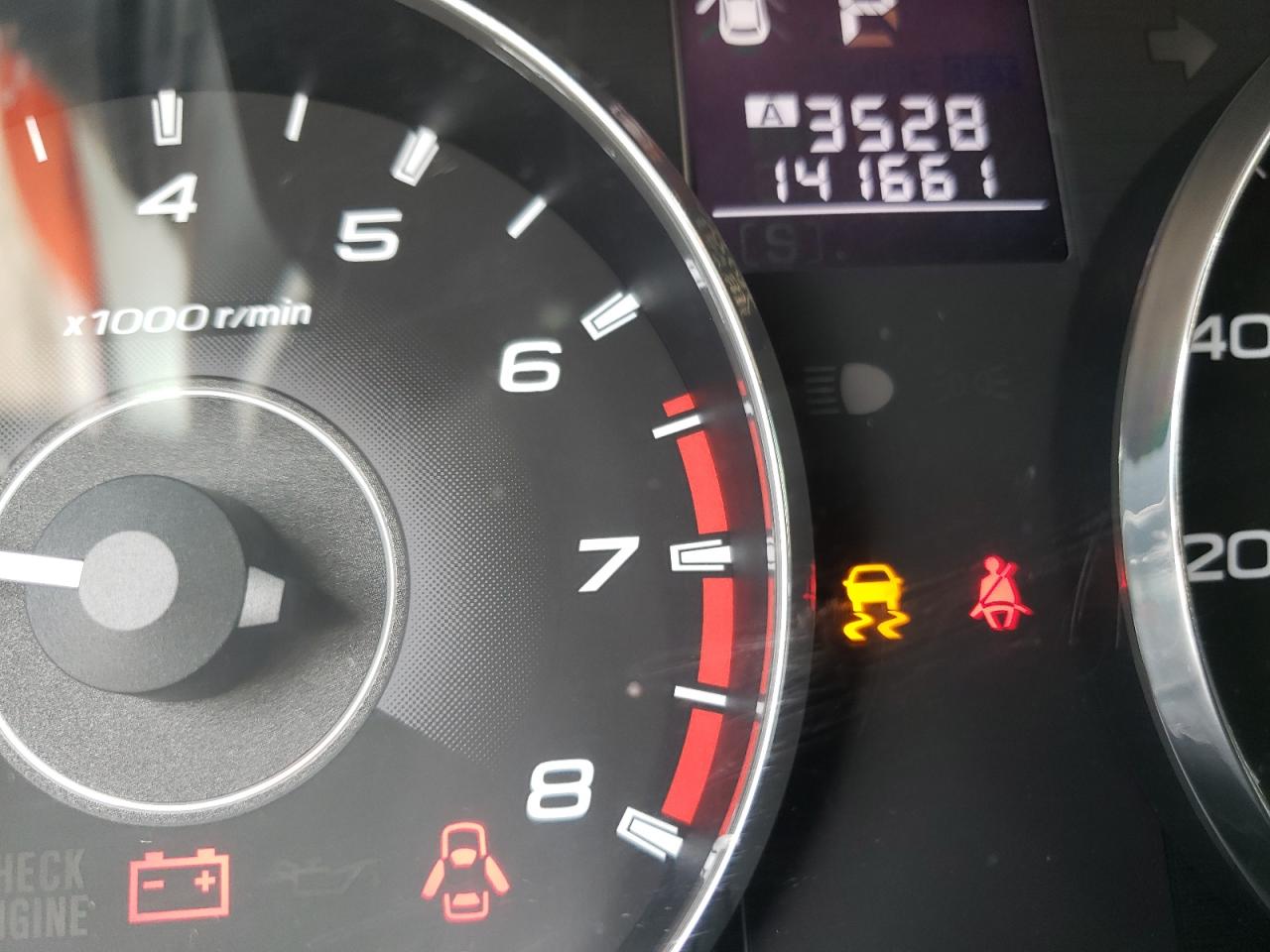 Photo 8 from auction – 2011 SUBARU LEGACY 2.5 with VIN 4S3BMCC68B3212211