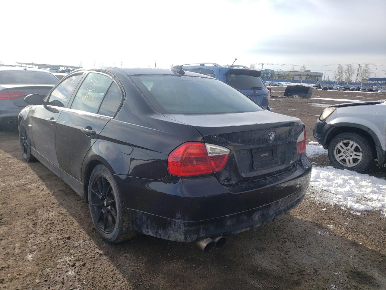 Photo 3 from auction – 2007 BMW 323 I with VIN WBAVH135X7KR82384