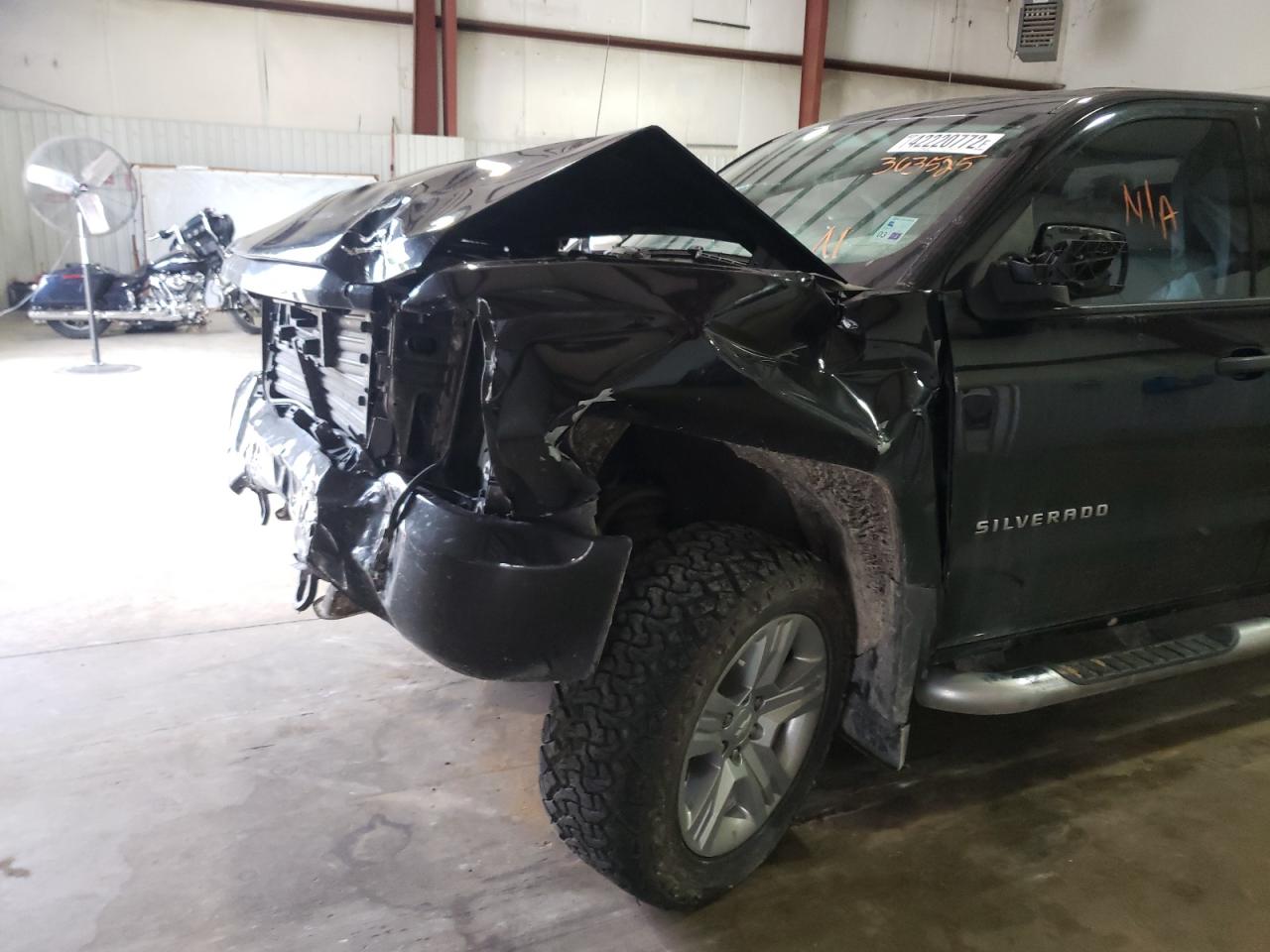 Photo 9 from auction – 2017 CHEVROLET SILVERADO with VIN 1GCVKPEC3HZ363525