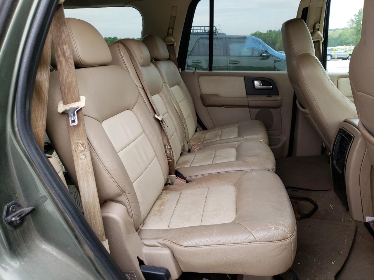 Photo 6 from auction – 2003 FORD EXPEDITION with VIN 1FMFU17L23LB67107