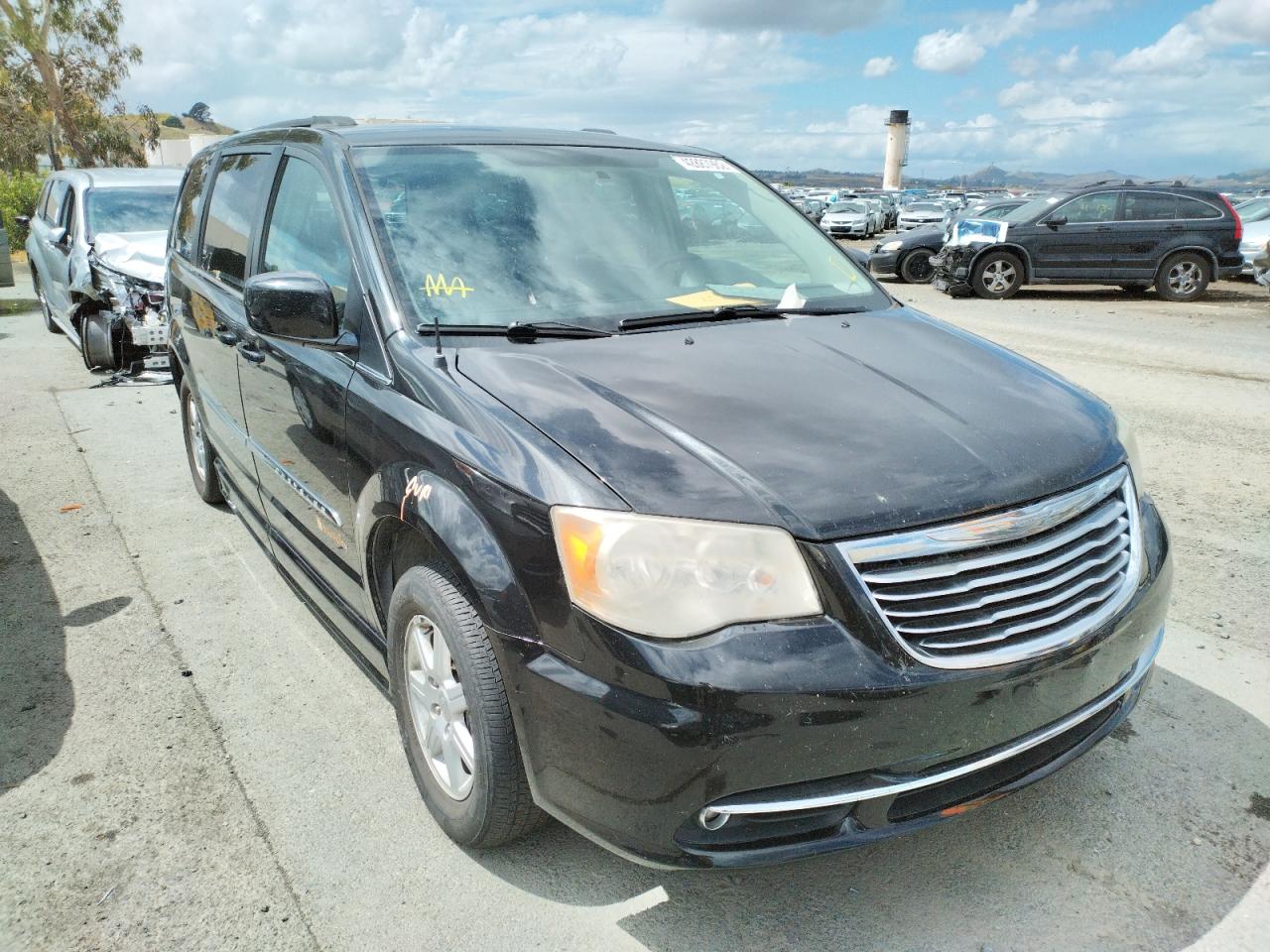 CHRYSLER TOWN & COU 2012 with VIN 2C4RC1BG3CR298133 - Photo from auction
