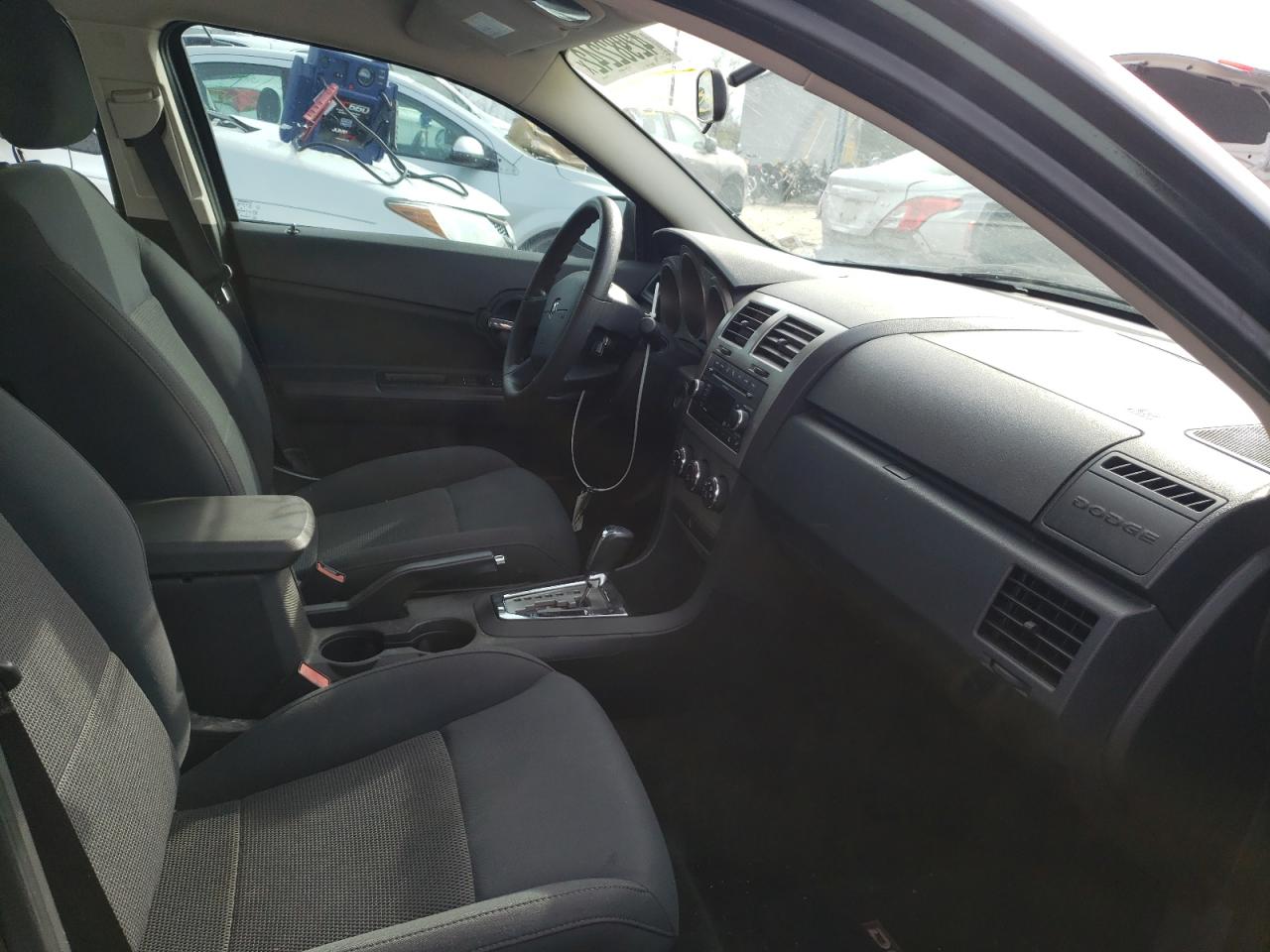 Photo 5 from auction – 2010 DODGE AVENGER SX with VIN 1B3CC4FB1AN102658