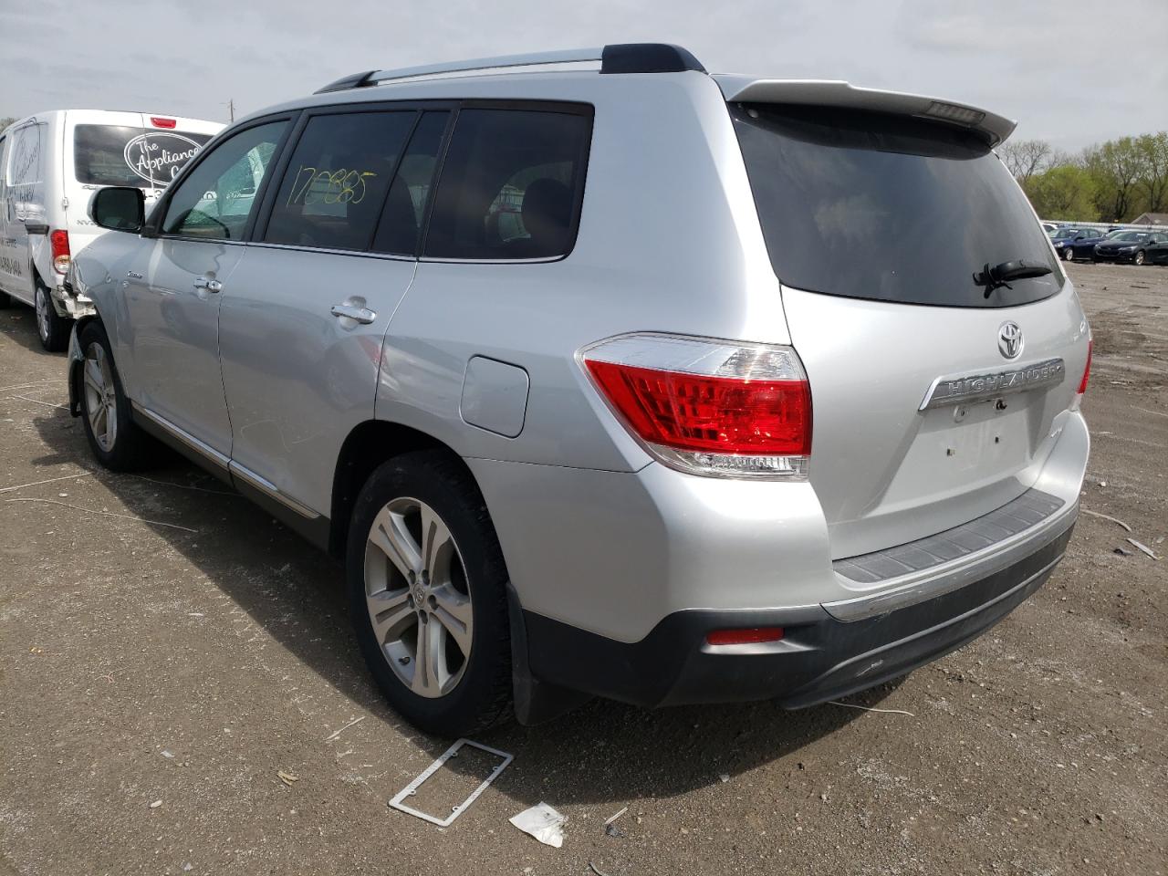 Photo 3 from auction – 2013 TOYOTA HIGHLANDER with VIN 5TDDK3EH9DS187849