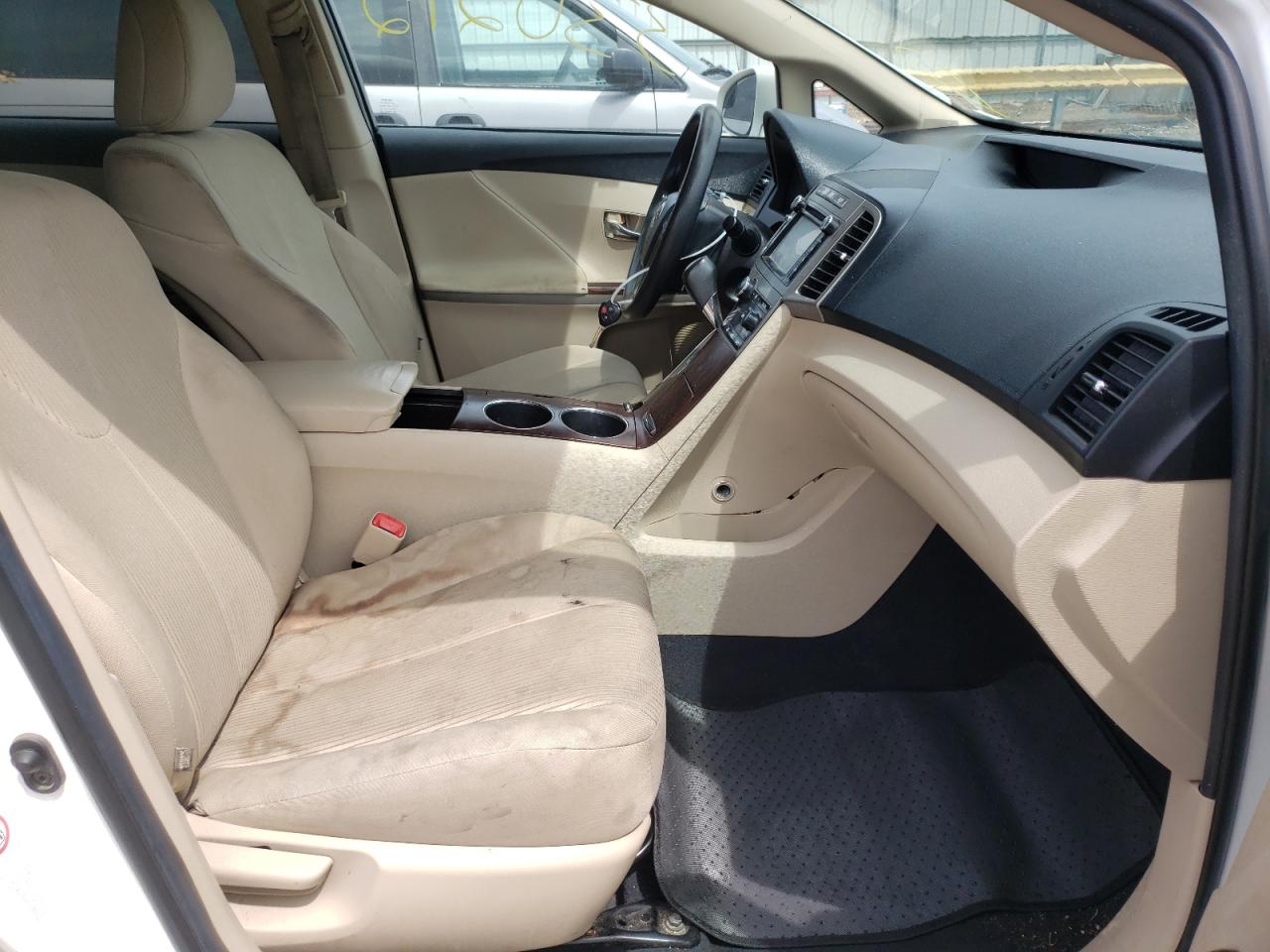 Photo 5 from auction – 2014 TOYOTA VENZA LE with VIN 4T3ZA3BB1EU088628