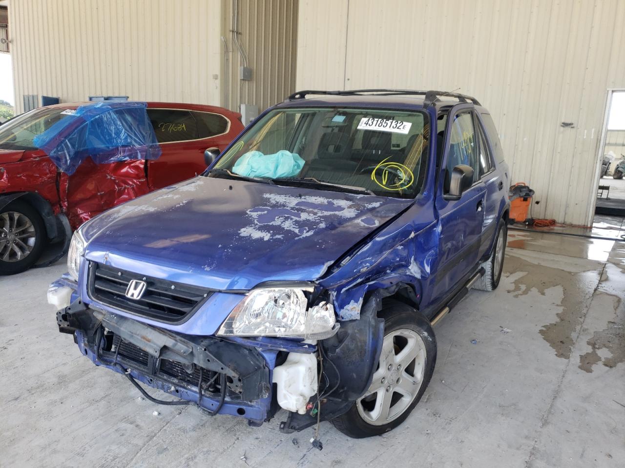 Photo 2 from auction – 2000 HONDA CR-V LX with VIN JHLRD2842YC000660