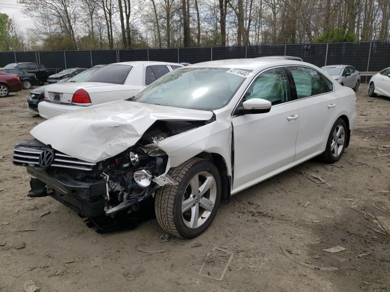 Photo 2 from auction – 2015 VOLKSWAGEN PASSAT SE with VIN 1VWBT7A31FC020702