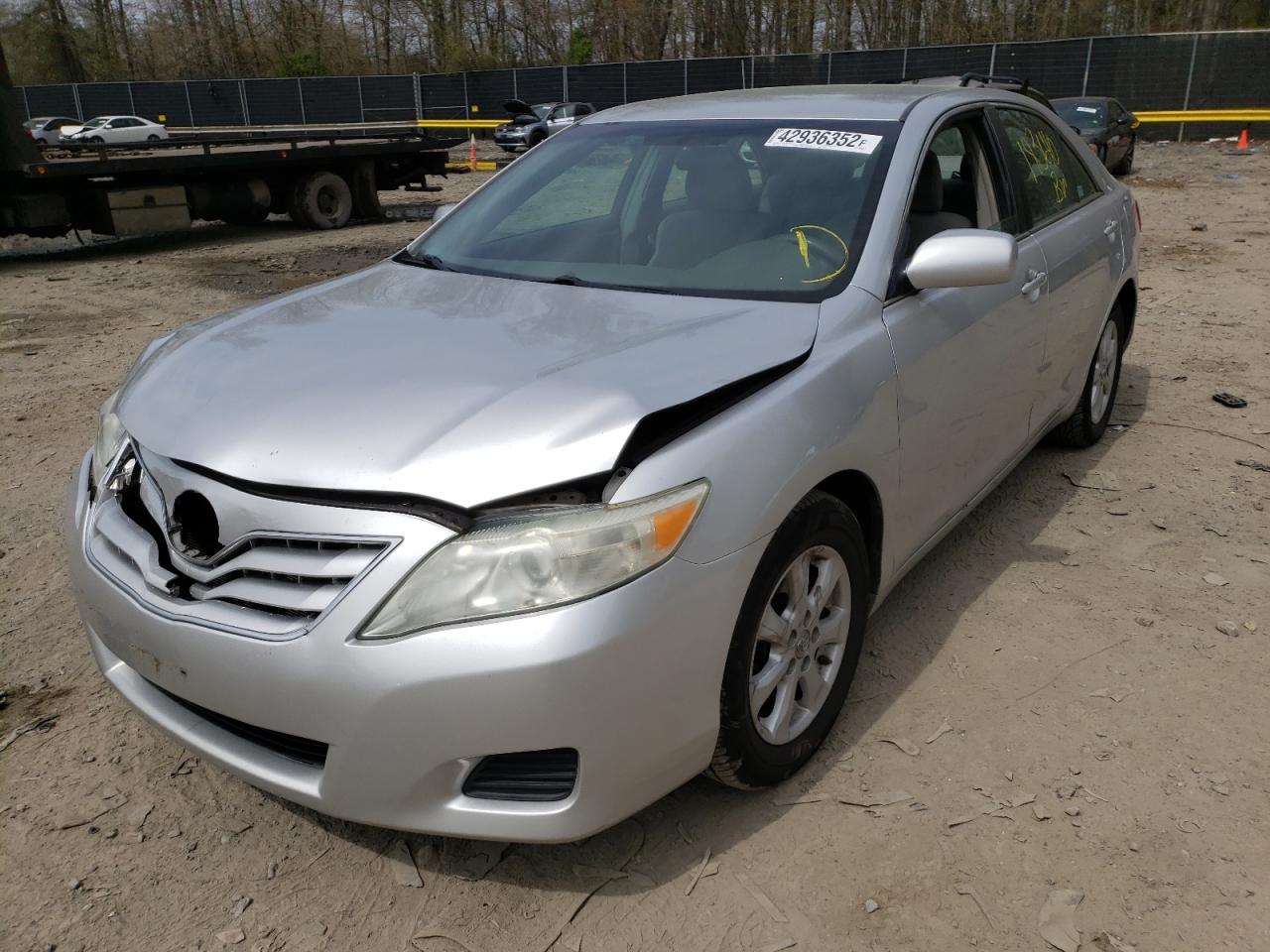 Photo 2 from auction – 2011 TOYOTA CAMRY BASE with VIN 4T1BF3EK6BU177646