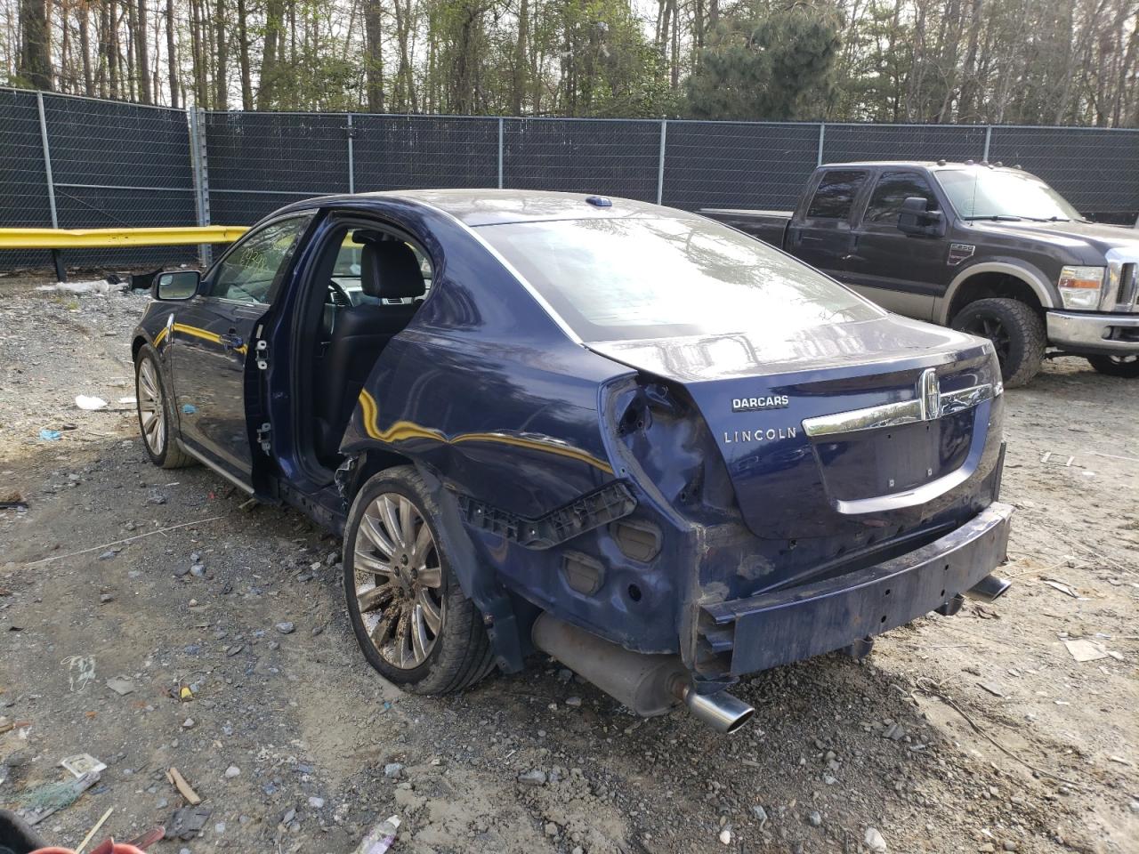 Photo 3 from auction – 2011 LINCOLN MKS with VIN 1LNHL9DR1BG603424