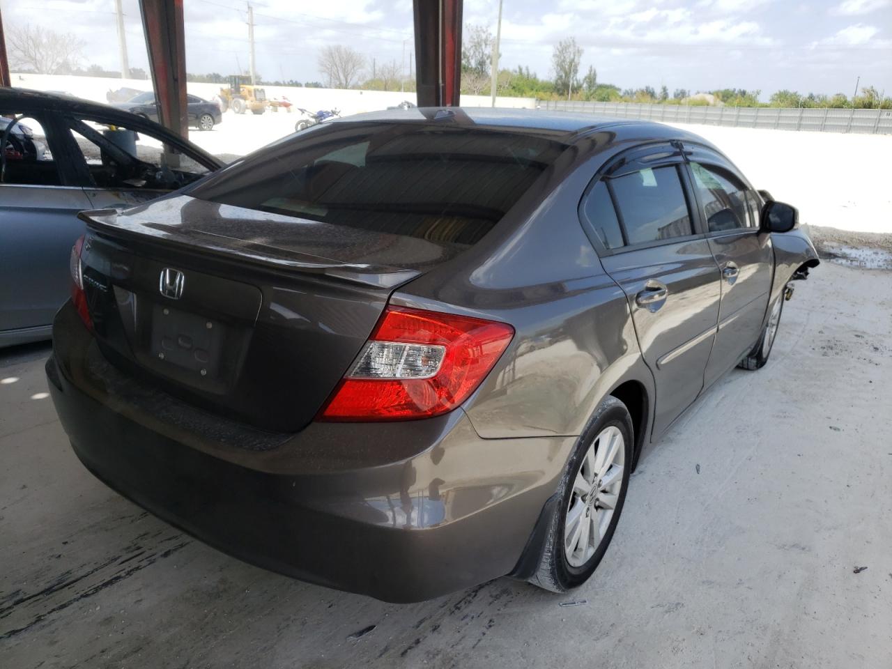Photo 4 from auction – 2012 HONDA CIVIC EXL with VIN 19XFB2F96CE007214