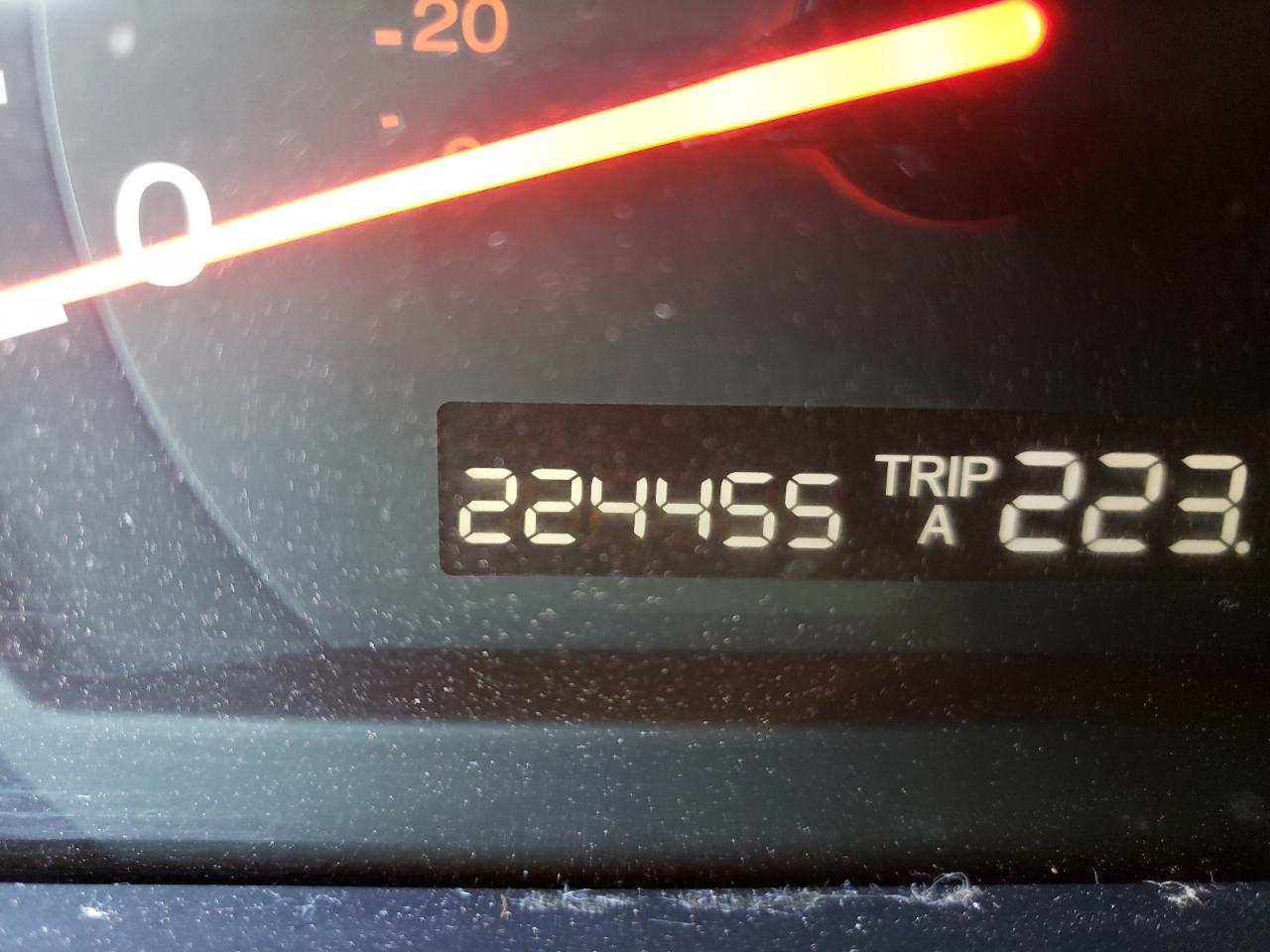 Photo 8 from auction – 2004 HONDA ACCORD EX with VIN 1HGCM82664A021180
