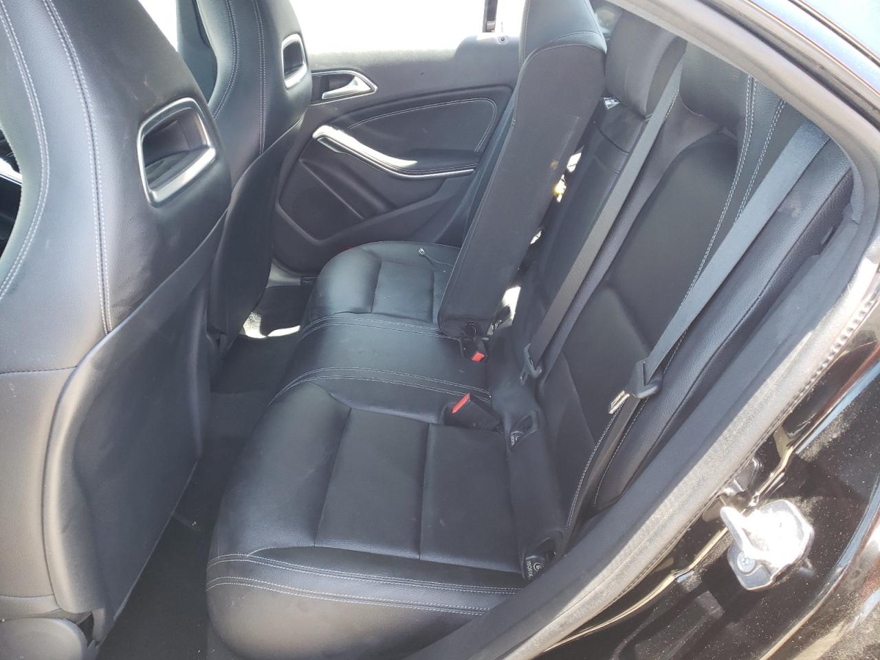 Photo 6 from auction – 2018 MERCEDES-BENZ CLA 250 with VIN WDDSJ4EB3JN679795