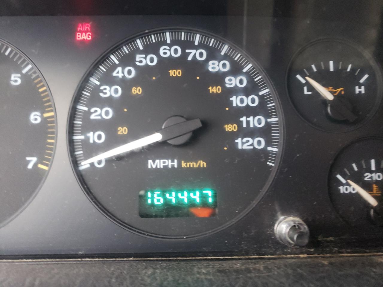 Photo 8 from auction – 2004 JEEP GRAND CHER with VIN 1J4GW48N24C332606