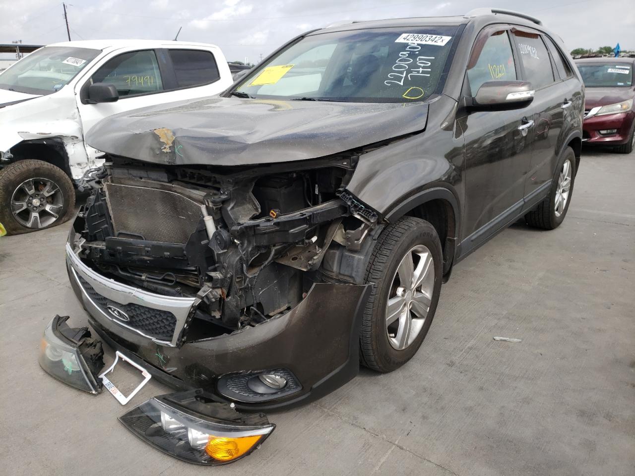 Photo 2 from auction – 2013 KIA SORENTO EX with VIN 5XYKU3A67DG362375