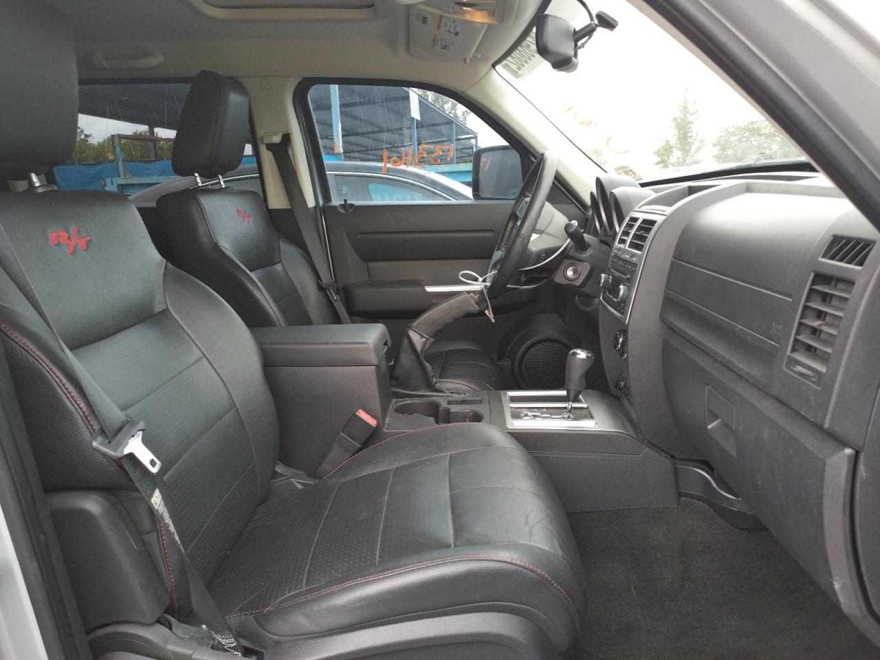 Photo 5 from auction – 2007 DODGE NITRO R/T with VIN 1D8GT58667W611008