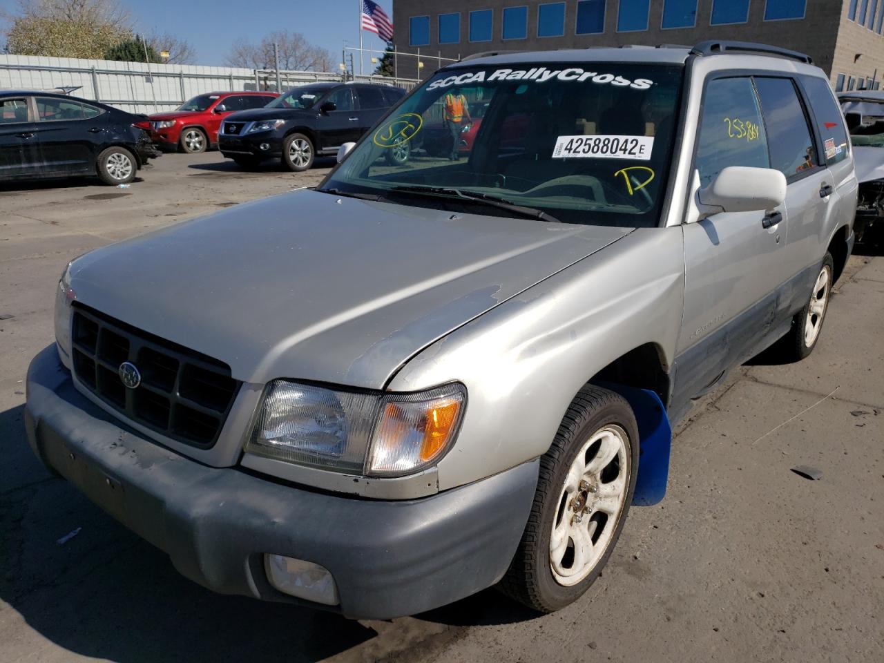 Photo 2 from auction – 2001 SUBARU FORESTER L with VIN JF1SF63581G738869