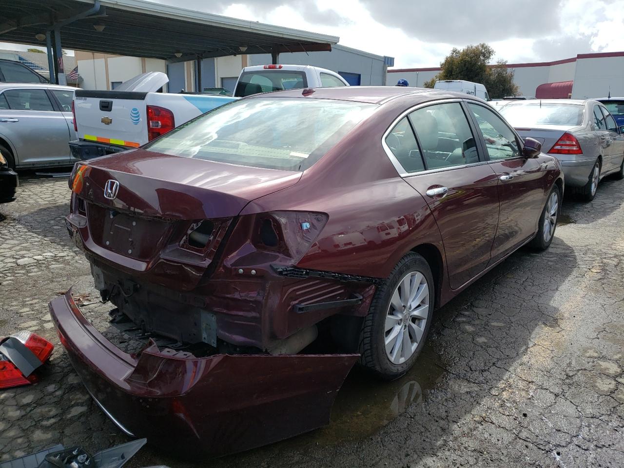 Photo 4 from auction – 2015 HONDA ACCORD EXL with VIN 1HGCR2F83FA100481