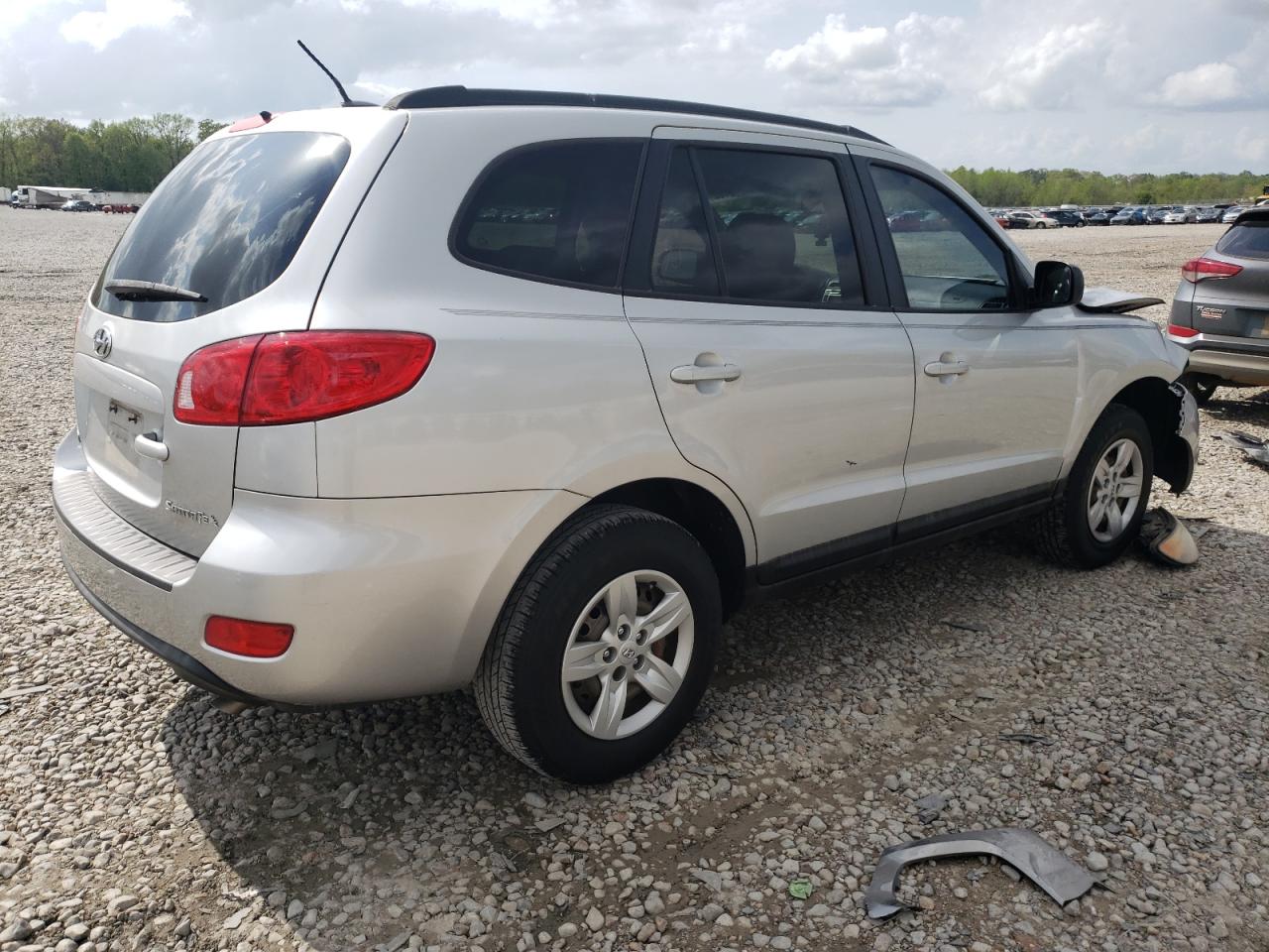 Photo 4 from auction – 2009 HYUNDAI SANTA FE G with VIN 5NMSG13D99H230335