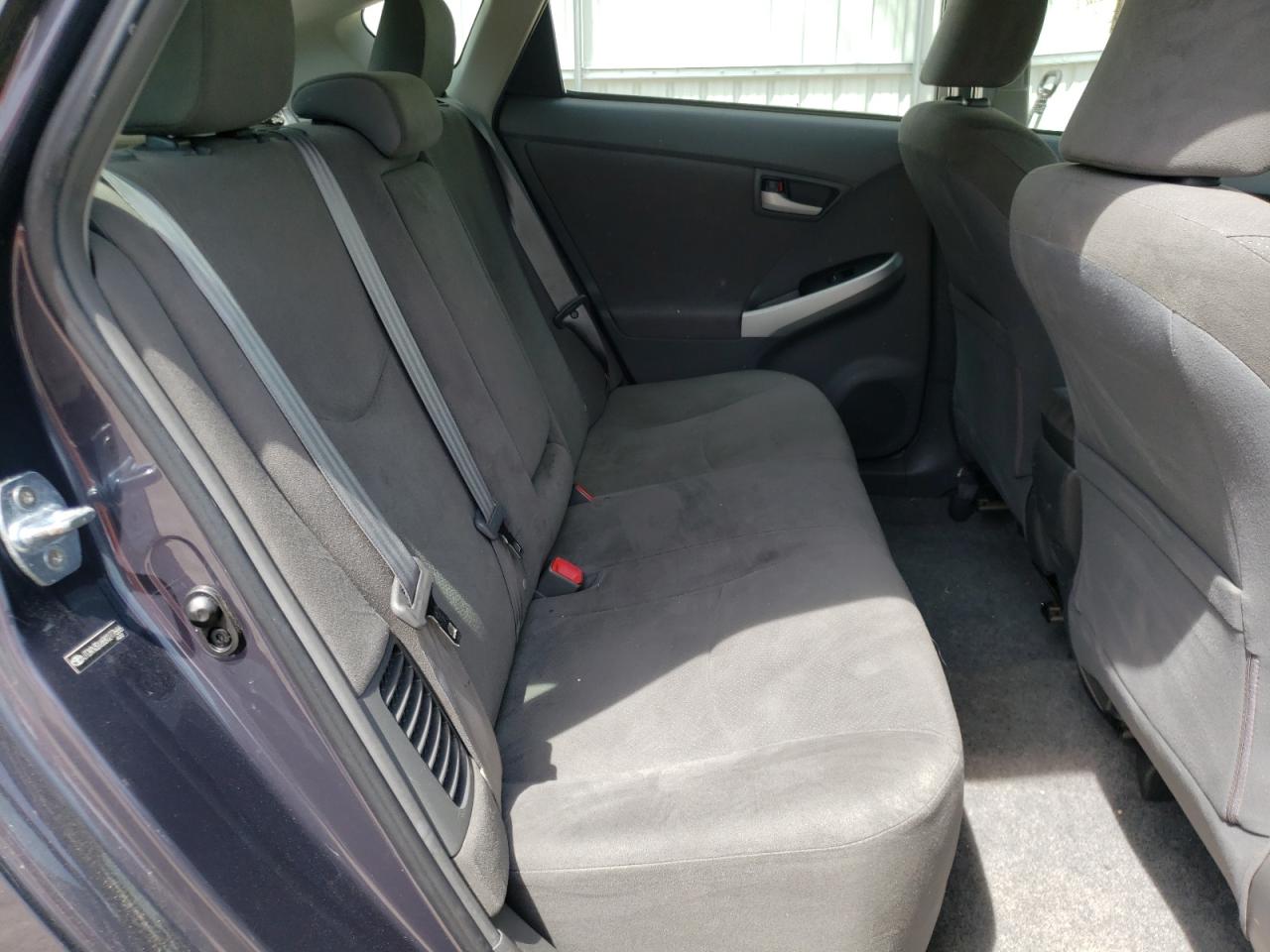Photo 6 from auction – 2011 TOYOTA PRIUS with VIN JTDKN3DU6B0277666