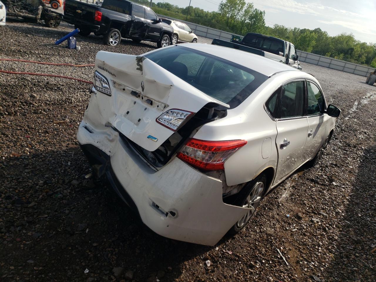 Photo 4 from auction – 2014 NISSAN SENTRA S with VIN 3N1AB7AP7EL637208
