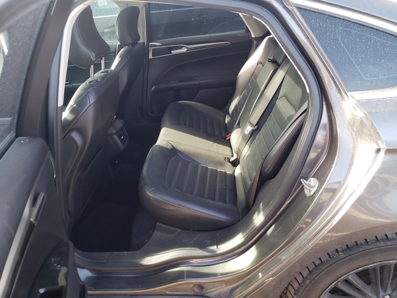Photo 6 from auction – 2016 FORD FUSION SE with VIN 3FA6P0H90GR385505