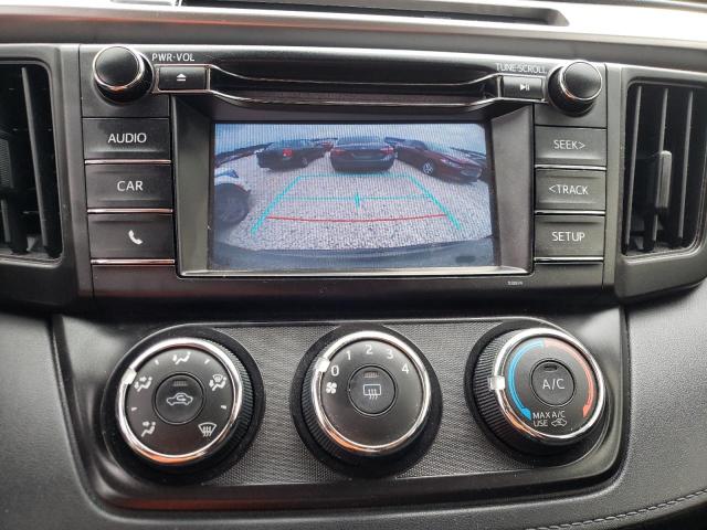 Photo 9 from auction – 2018 TOYOTA RAV4 LE with VIN JTMZFREV1JJ210004