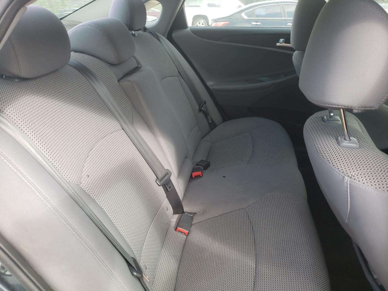 Photo 6 from auction – 2012 HYUNDAI SONATA GLS with VIN 5NPEB4AC5CH343118