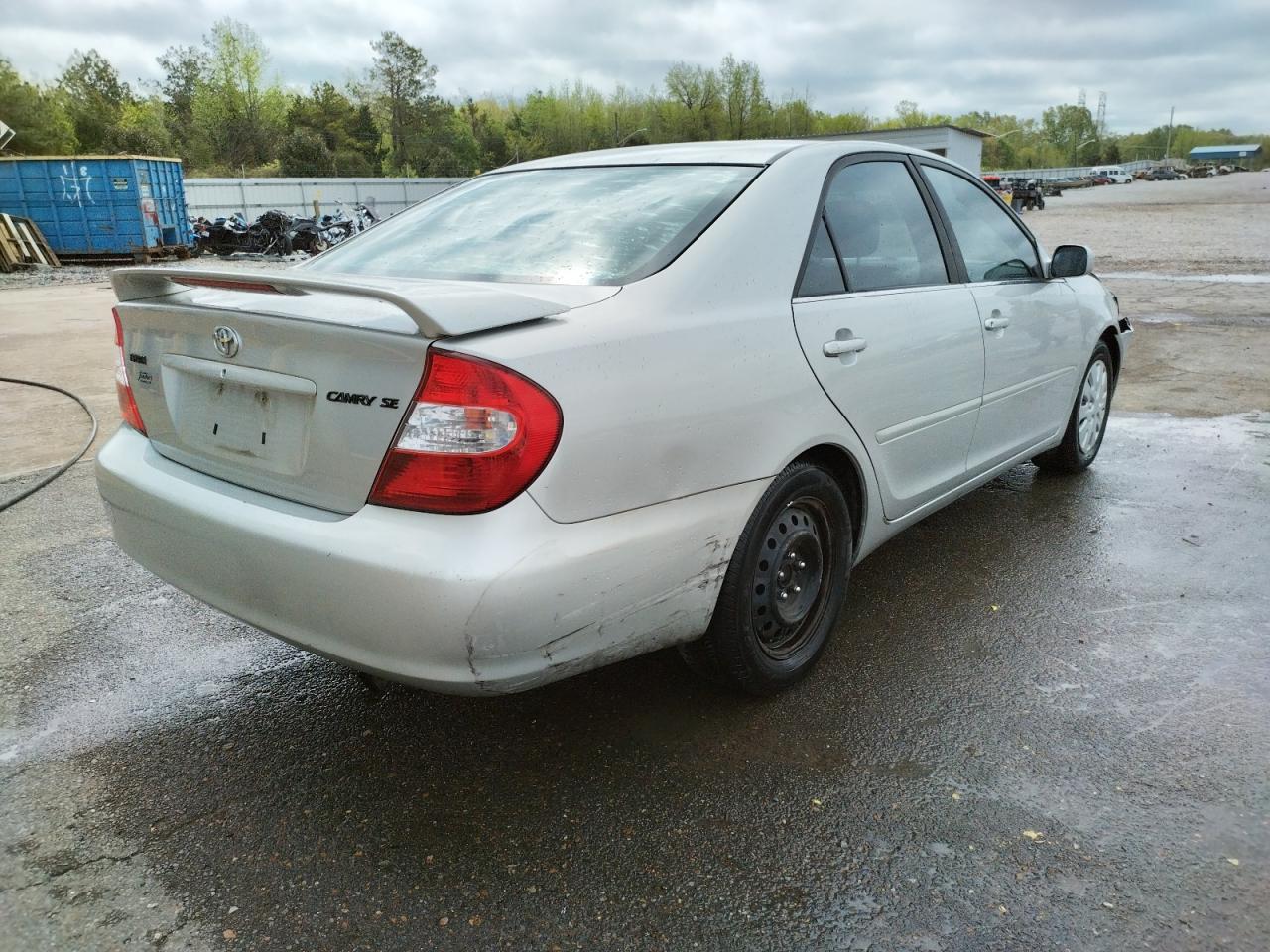 Photo 4 from auction – 2002 TOYOTA CAMRY LE with VIN 4T1BE32KX2U640976