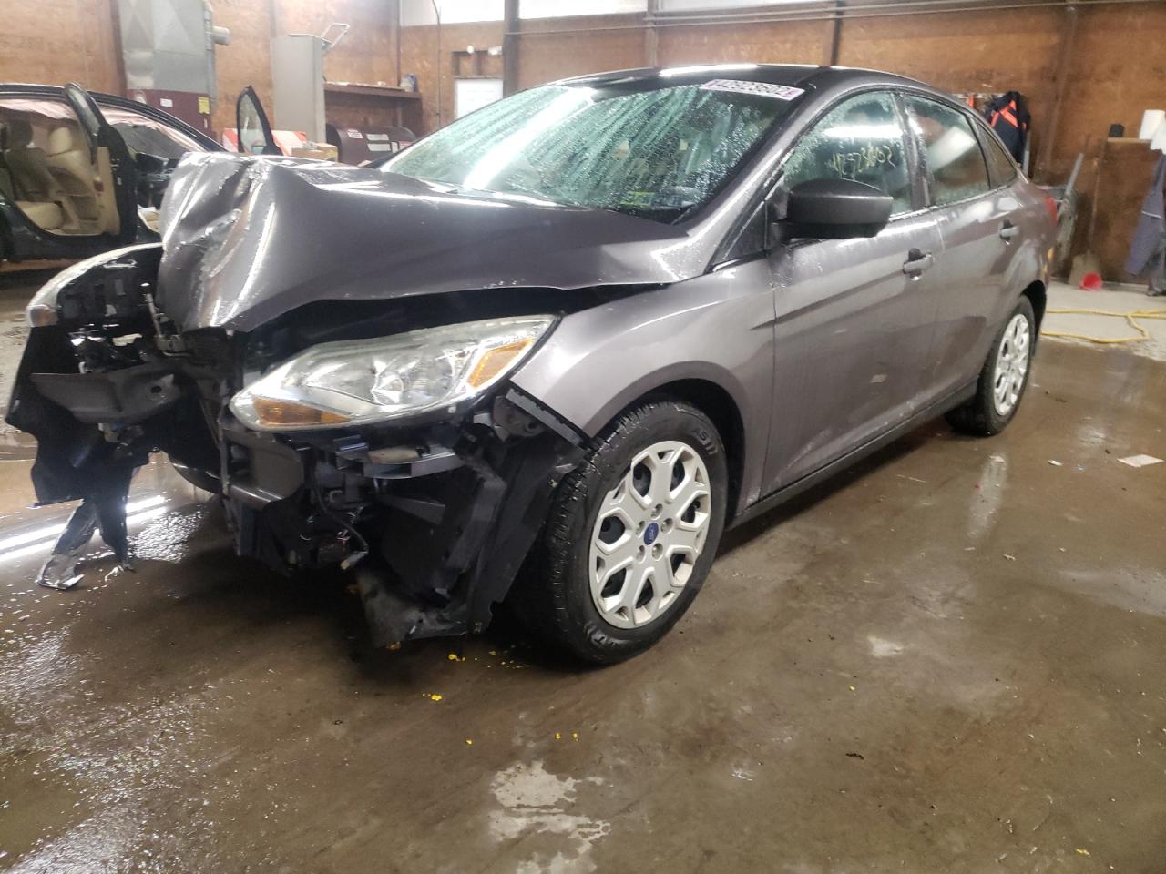 Photo 2 from auction – 2012 FORD FOCUS SE with VIN 1FAHP3F21CL152418