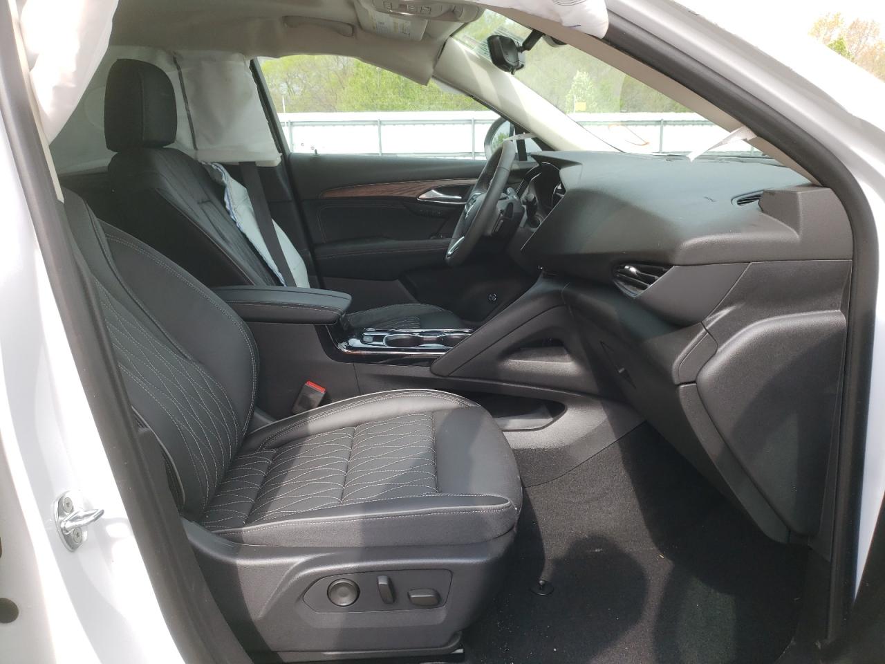 Photo 5 from auction – 2021 BUICK ENVISION A with VIN LRBFZRR47MD165129