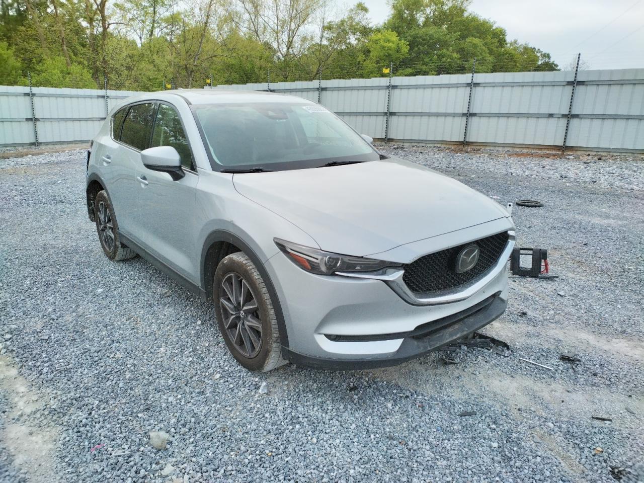 MAZDA CX-5 GRAND 2018 with VIN JM3KFADM3J0307715 - Photo from auction
