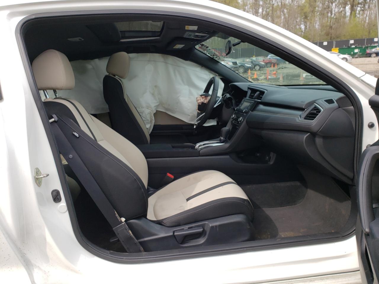 Photo 5 from auction – 2017 HONDA CIVIC LX with VIN 2HGFC4B03HH302381