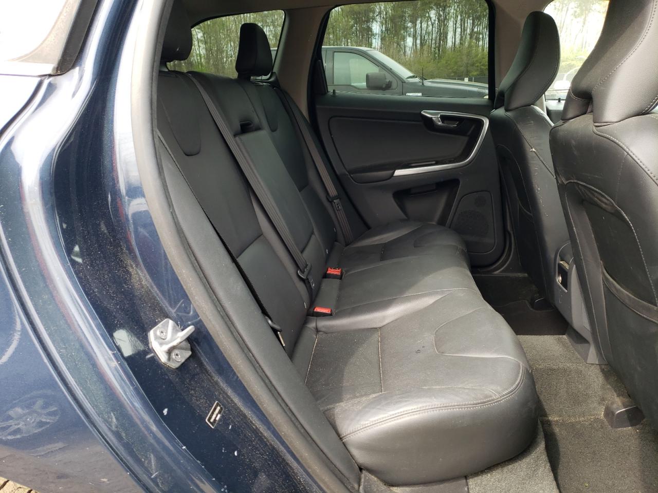 Photo 6 from auction – 2015 VOLVO XC60 T6 PR with VIN YV449MDK7F2695758