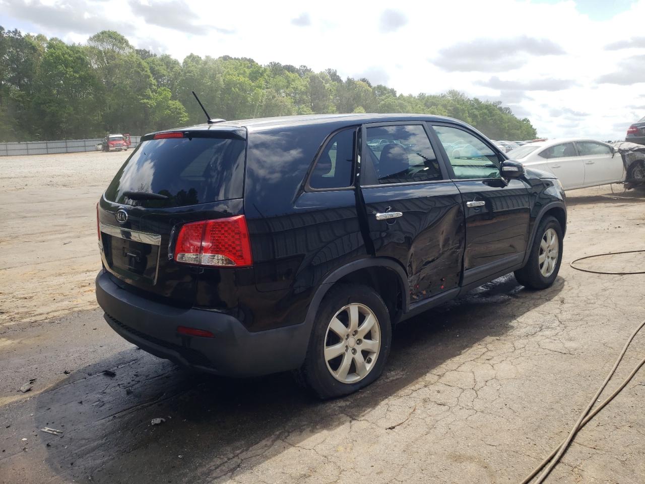 Photo 16 from auction – 2011 KIA SORENTO BA with VIN 5XYKT3A10BG076193