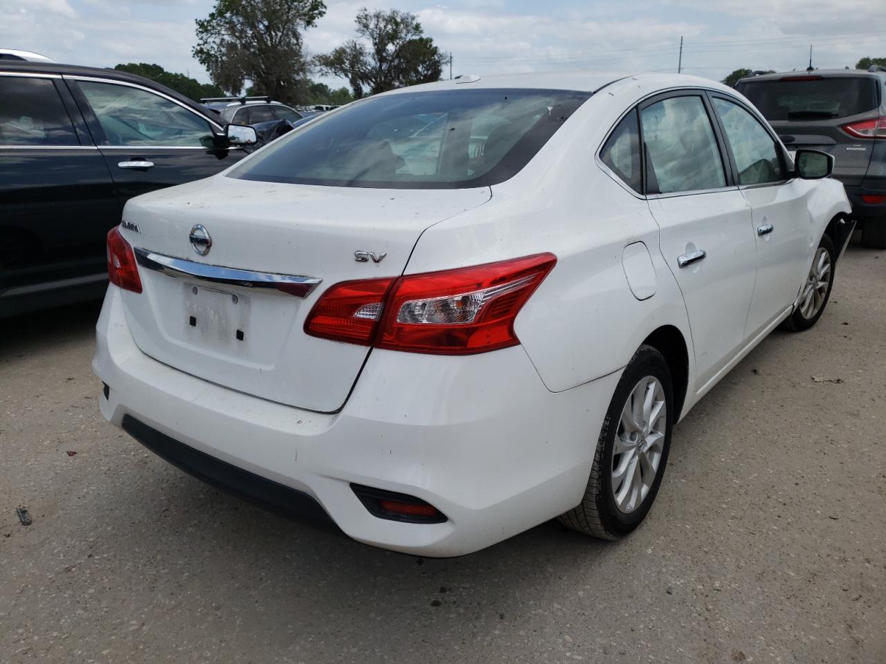 Photo 4 from auction – 2017 NISSAN SENTRA S with VIN 3N1AB7AP3HY325538