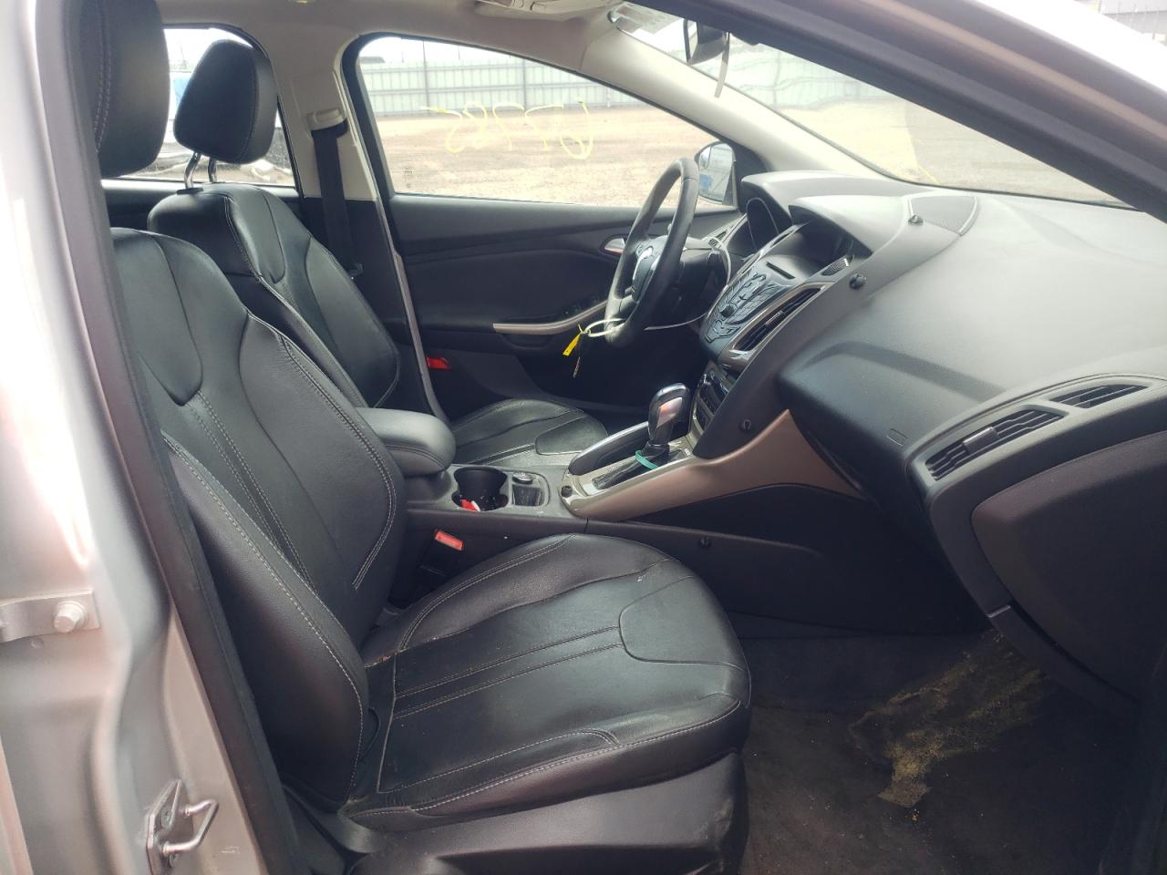 Photo 5 from auction – 2012 FORD FOCUS with VIN 1FAHP3H21CL179938