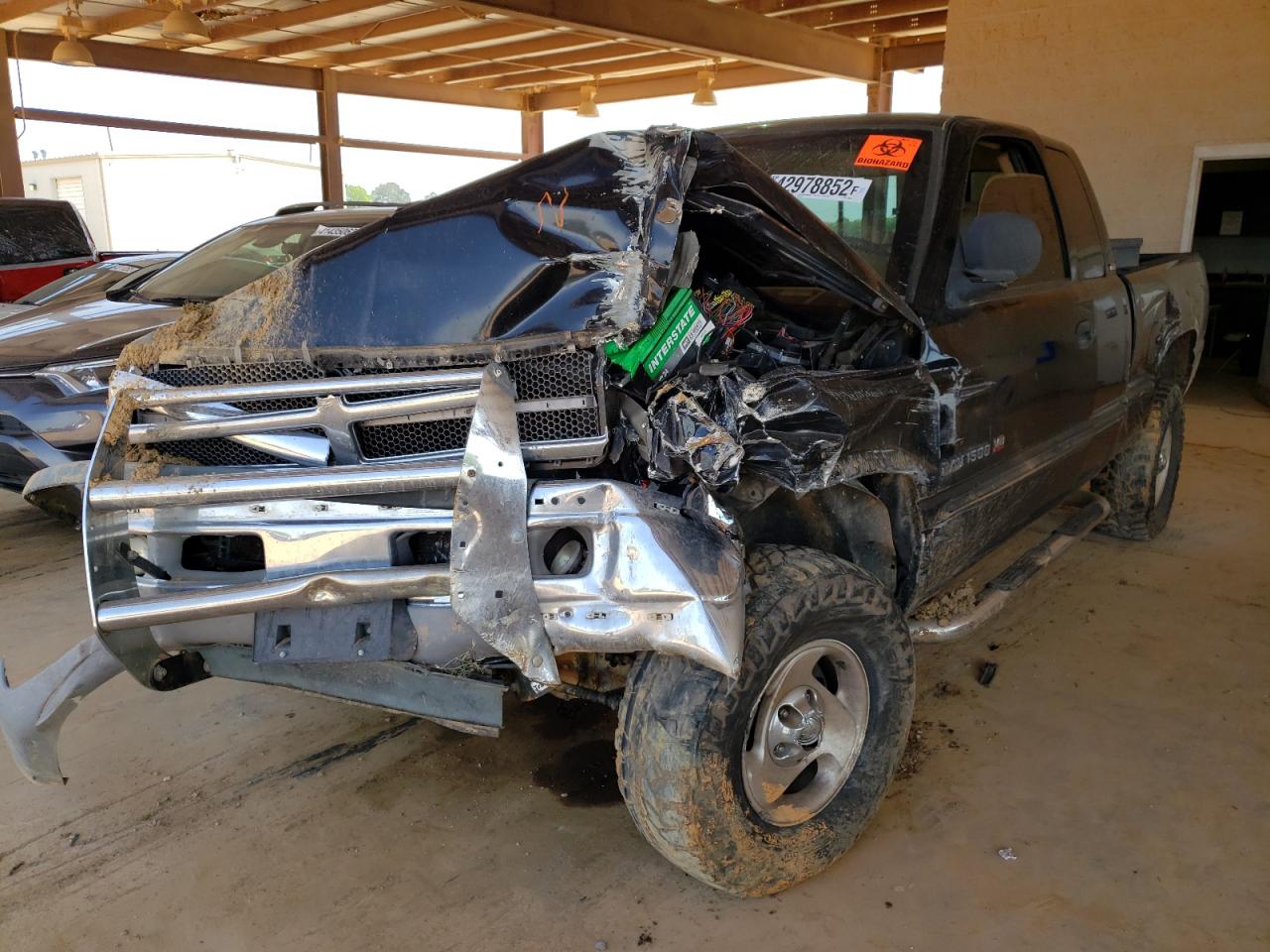 Photo 2 from auction – 1999 DODGE RAM 1500 with VIN 3B7HF13Z3XG194045