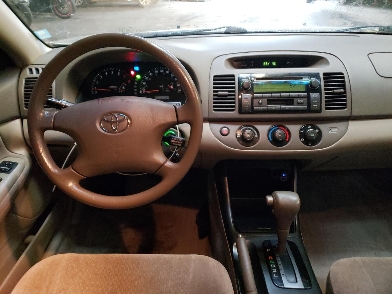 Photo 9 from auction – 2003 TOYOTA CAMRY LE with VIN JTDBE32K030218678