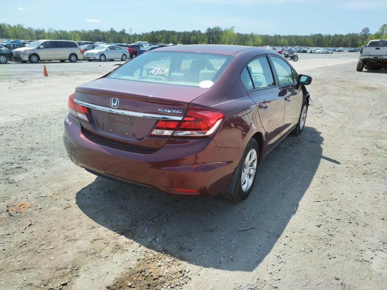 Photo 4 from auction – 2015 HONDA CIVIC LX with VIN 19XFB2F57FE117643