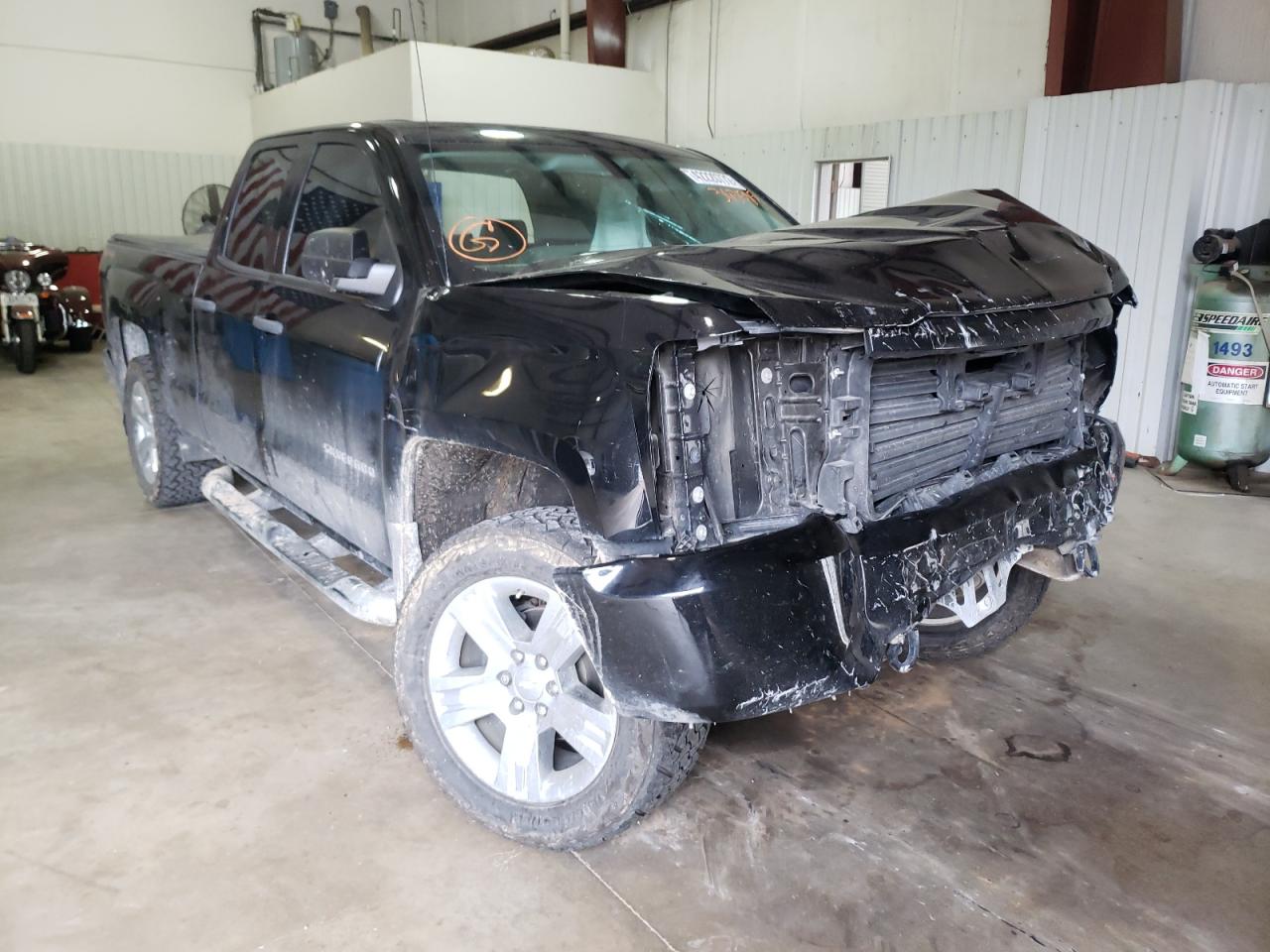 CHEVROLET SILVERADO 2017 with VIN 1GCVKPEC3HZ363525 - Photo from auction