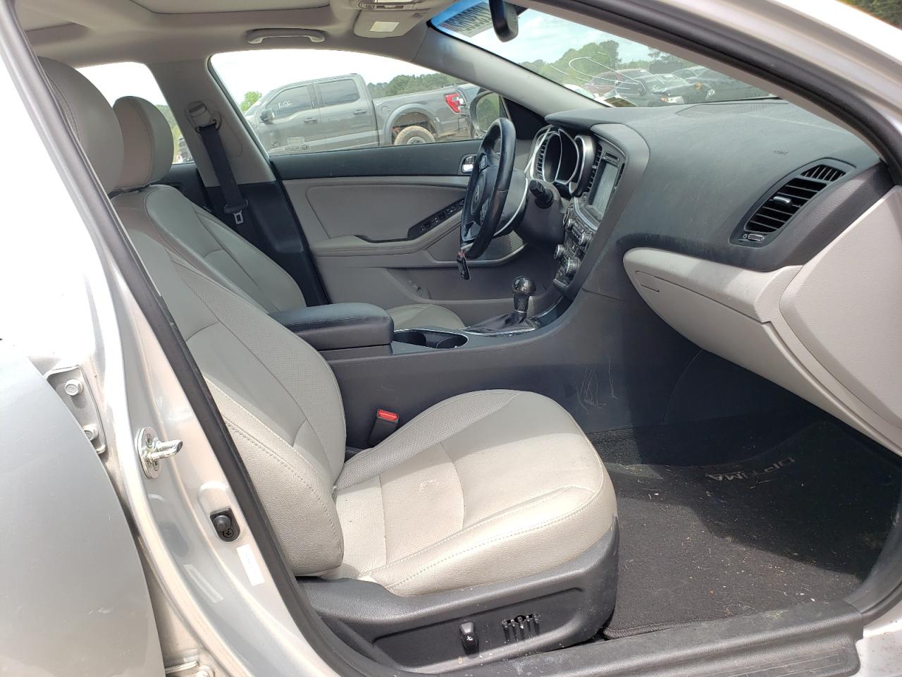 Photo 5 from auction – 2014 KIA OPTIMA EX with VIN 5XXGN4A76EG332212