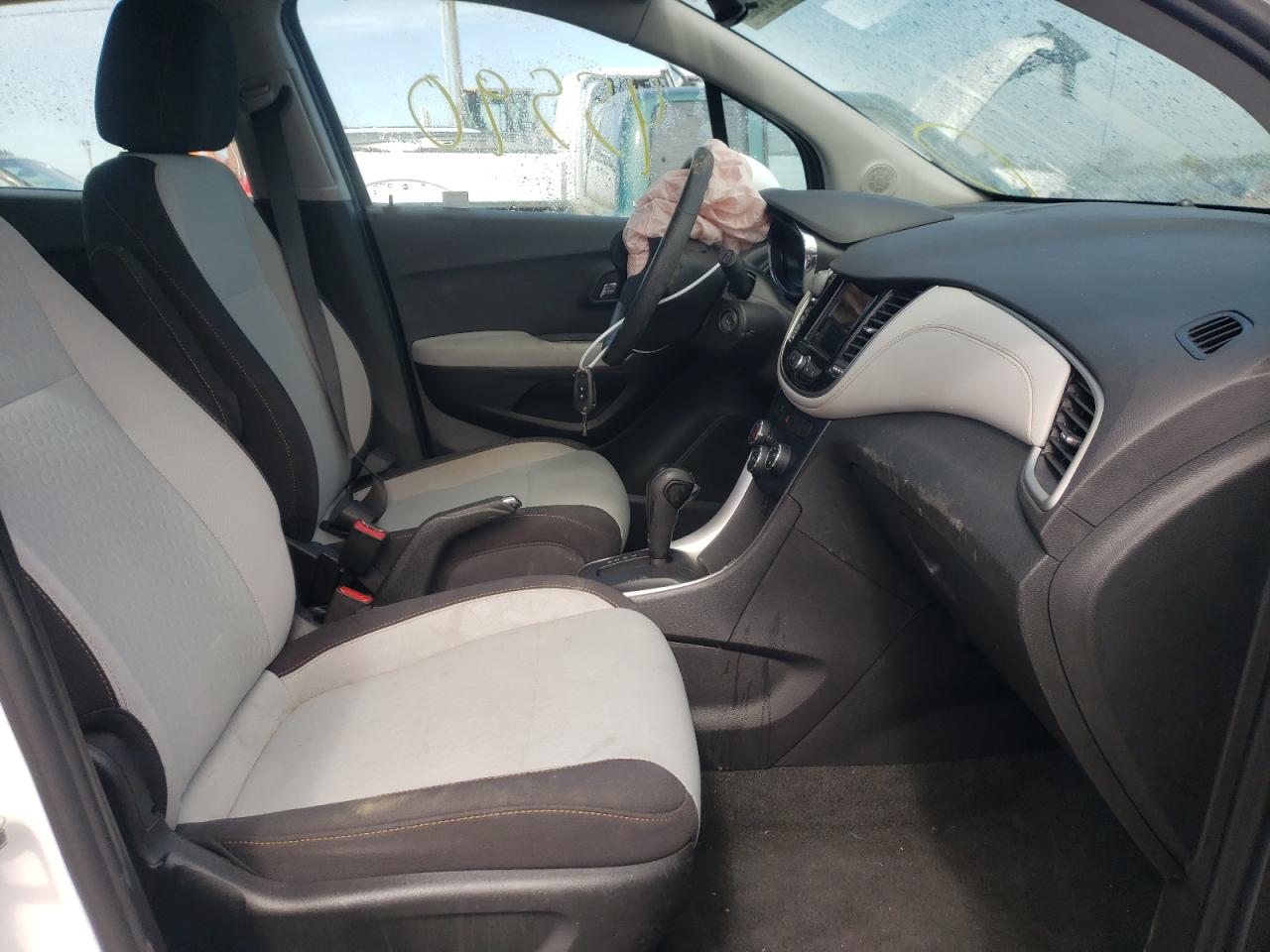 Photo 5 from auction – 2019 CHEVROLET TRAX LS with VIN 3GNCJKSB9KL313355