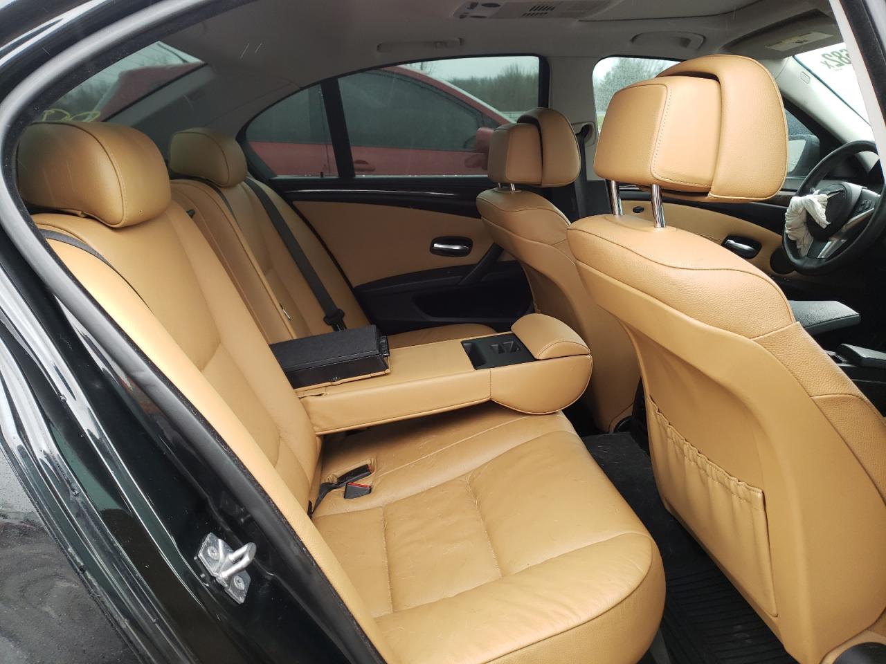 Photo 6 from auction – 2010 BMW 528 XI with VIN WBANV1C51AC388034