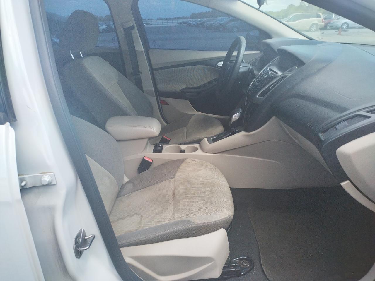 Photo 5 from auction – 2013 FORD FOCUS with VIN 1FADP3K23DL254177